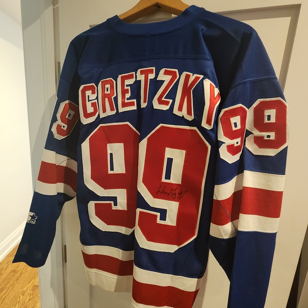 Signed Gretzky jersey
